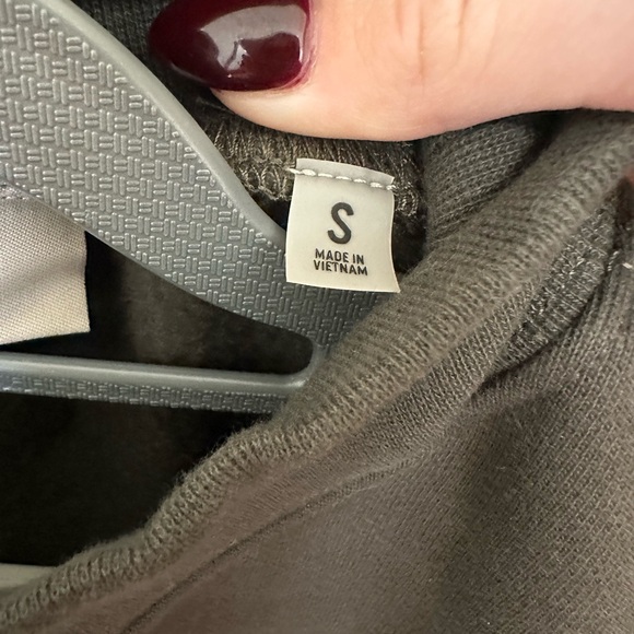 NWT ESSENTIALS Fear of God Fog Relaxed Crew - Picture 7 of 7